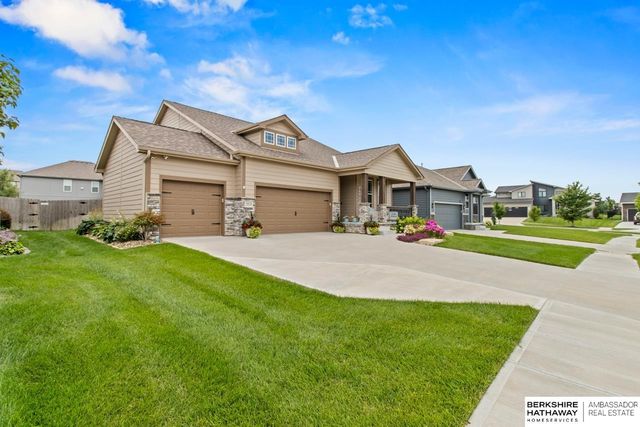 20529 D Street, Elkhorn, NE 68022