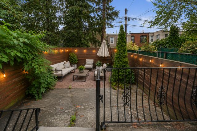71 DE SALES Place, New York City, NY 11207