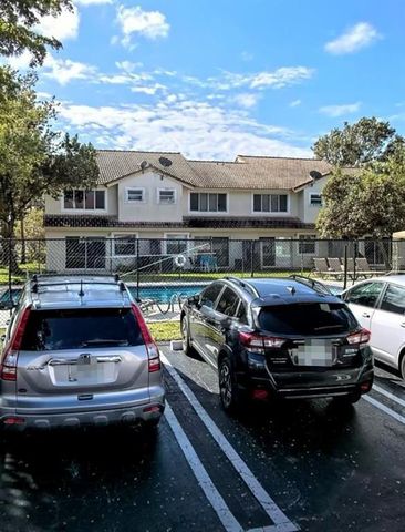 8121 Southgate Boulevard, North Lauderdale, FL 33068