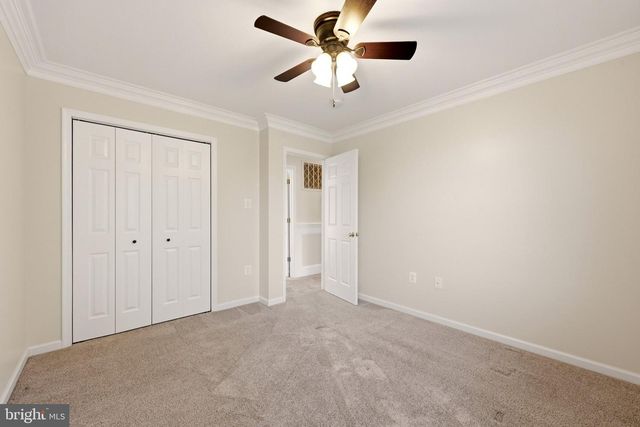 388 CAMELOT BLVD, Falling Waters, WV 25419