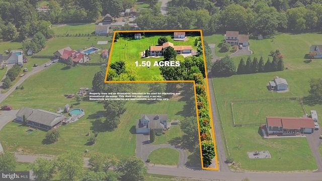388 CAMELOT BLVD, Falling Waters, WV 25419