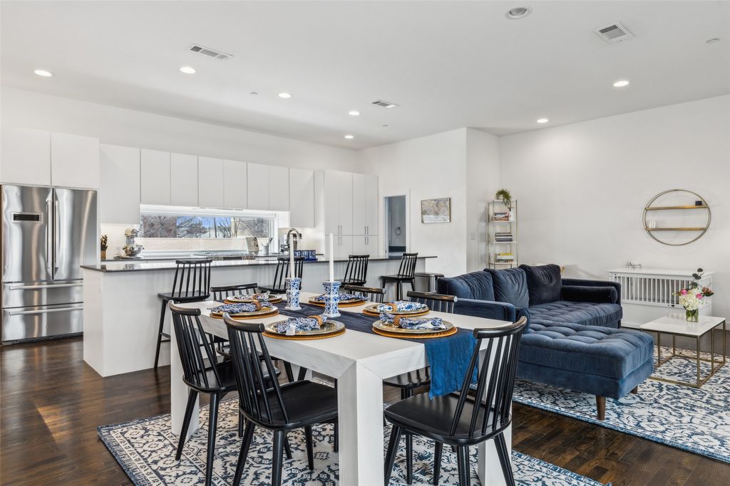 5706 Lindell Avenue B, Dallas, TX 75206