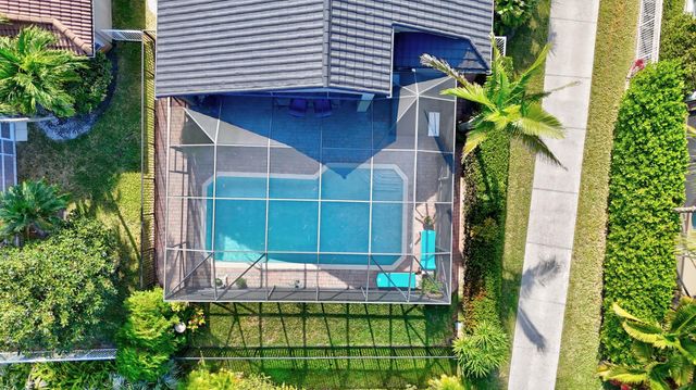 6848 SE Twin Oaks Cir, Stuart, FL 34997