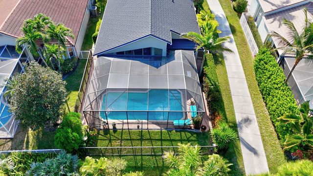 6848 SE Twin Oaks Cir, Stuart, FL 34997