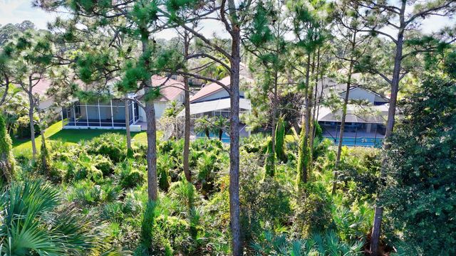 6848 SE Twin Oaks Cir, Stuart, FL 34997