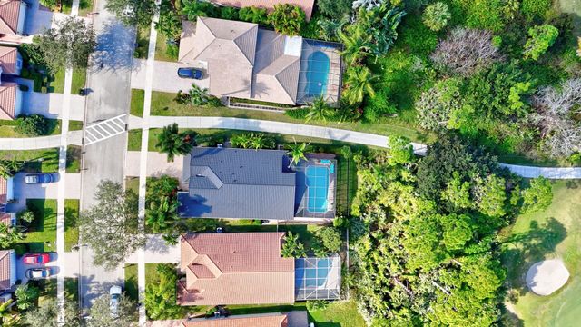 6848 SE Twin Oaks Cir, Stuart, FL 34997