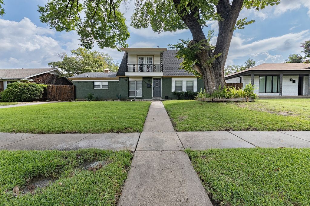 8422 Capriola Lane, Dallas, TX 75228