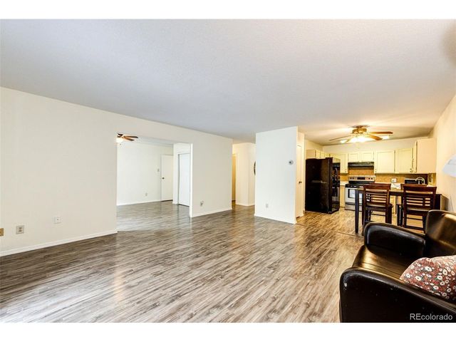 3082 S Wheeling Way 105, Aurora, CO 80014