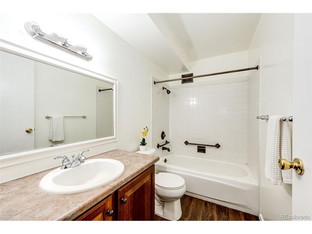3082 S Wheeling Way 105, Aurora, CO 80014