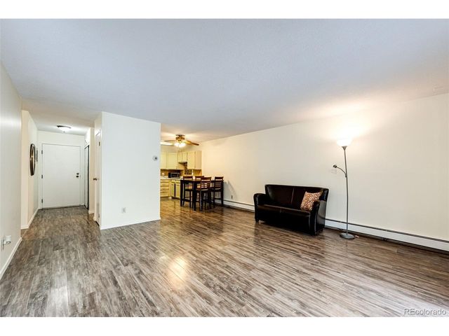 3082 S Wheeling Way 105, Aurora, CO 80014