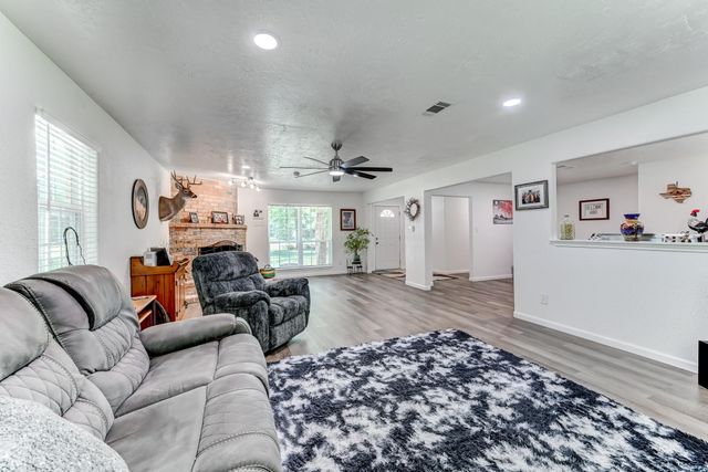 140 County Road 2005, Liberty, TX 77575