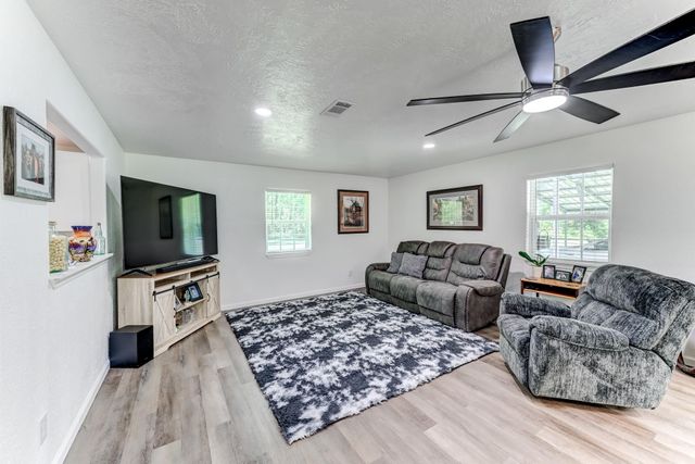 140 County Road 2005, Liberty, TX 77575