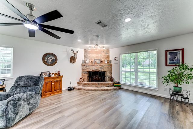 140 County Road 2005, Liberty, TX 77575