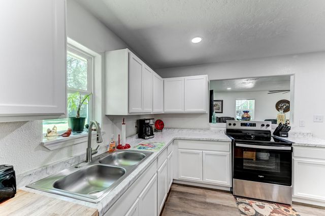 140 County Road 2005, Liberty, TX 77575