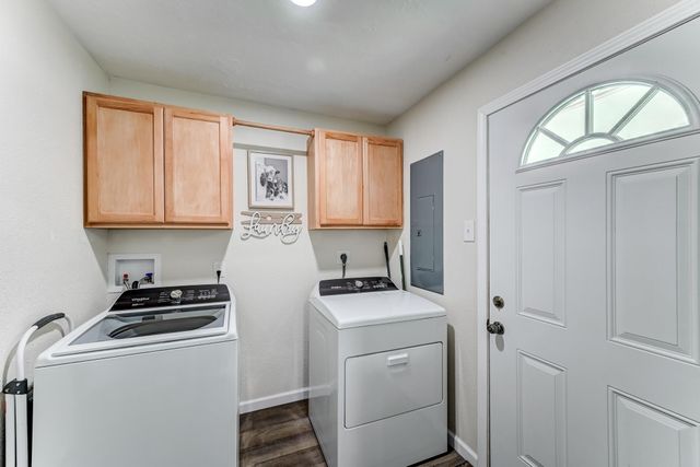 140 County Road 2005, Liberty, TX 77575