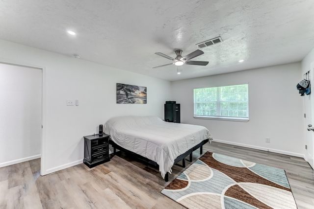 140 County Road 2005, Liberty, TX 77575