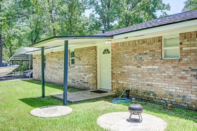 140 County Road 2005, Liberty, TX 77575