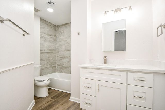 10519 Norton Drive, Houston, TX 77043