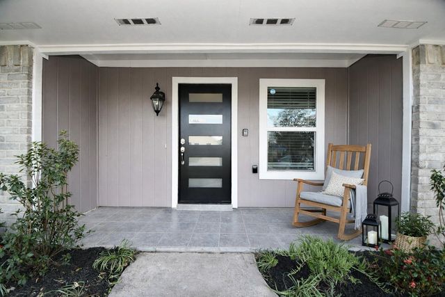 10519 Norton Drive, Houston, TX 77043