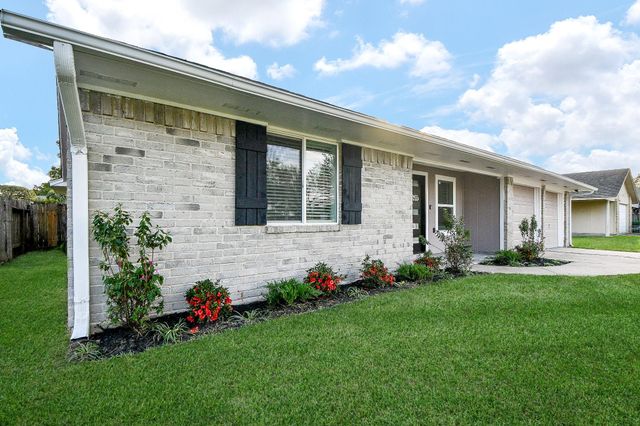 10519 Norton Drive, Houston, TX 77043