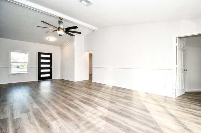 10519 Norton Drive, Houston, TX 77043