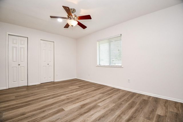 10519 Norton Drive, Houston, TX 77043