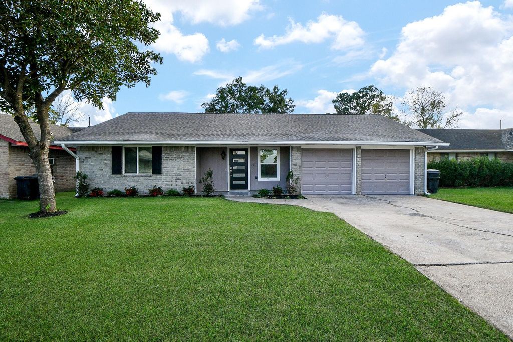 10519 Norton Drive, Houston, TX 77043