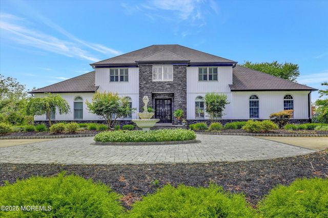 4 Gaitway Drive, Colts Neck, NJ 07722