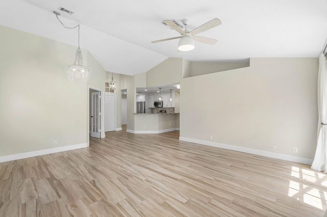 1215 E LANCEWOOD Place, Delray Beach, FL 33445