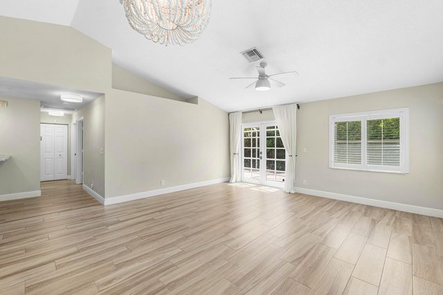 1215 E LANCEWOOD Place, Delray Beach, FL 33445