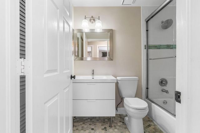 1215 E LANCEWOOD Place, Delray Beach, FL 33445