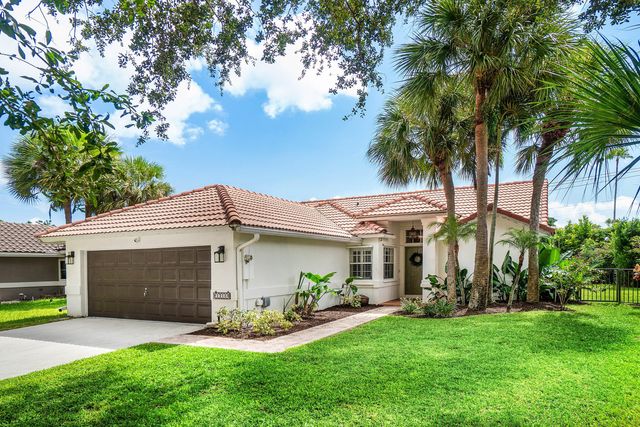 1215 E LANCEWOOD Place, Delray Beach, FL 33445