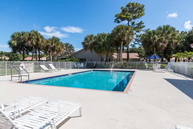 1215 E LANCEWOOD Place, Delray Beach, FL 33445