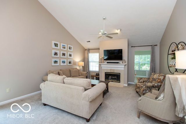 2898 Brooks Bend Drive, Carmel, IN 46032