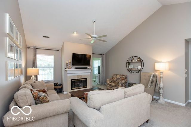 2898 Brooks Bend Drive, Carmel, IN 46032