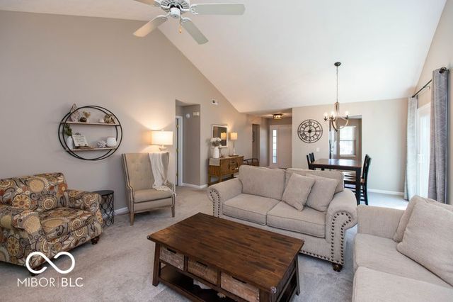 2898 Brooks Bend Drive, Carmel, IN 46032