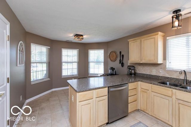 2898 Brooks Bend Drive, Carmel, IN 46032