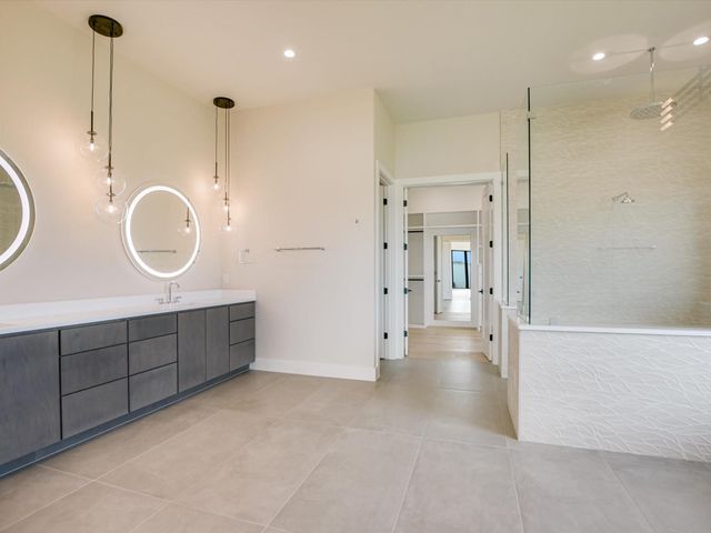 109 Island CT, Horseshoe Bay, TX 78657