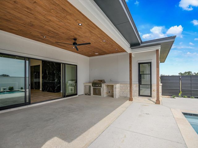 109 Island CT, Horseshoe Bay, TX 78657