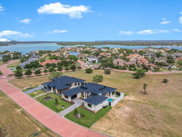 109 Island CT, Horseshoe Bay, TX 78657