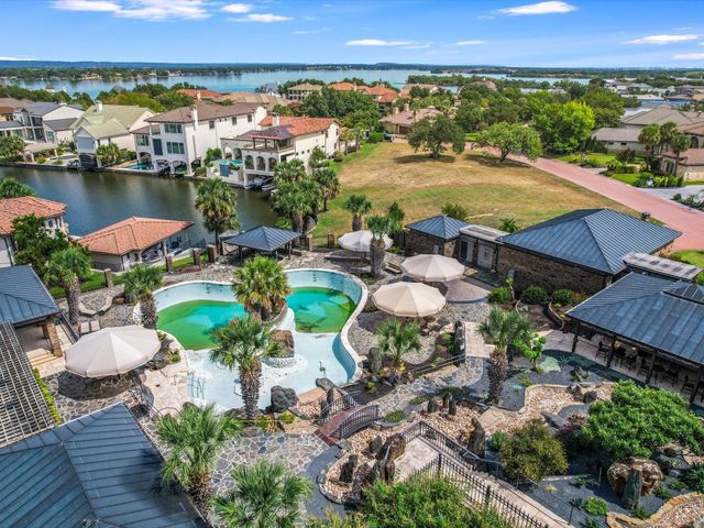109 Island CT, Horseshoe Bay, TX 78657