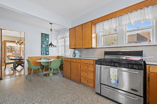 2305 71st STREET, Kenosha, WI 53143