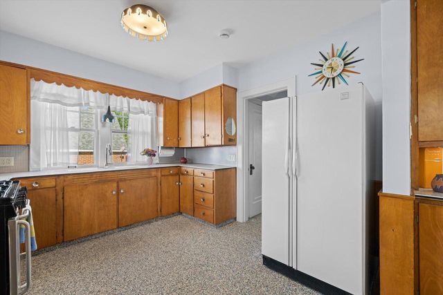 2305 71st STREET, Kenosha, WI 53143