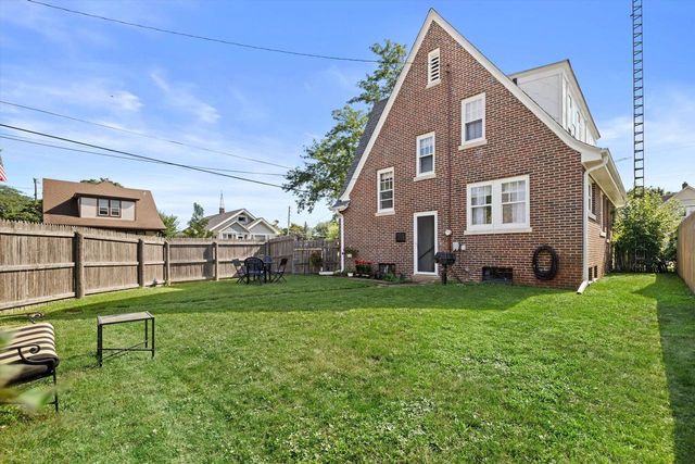 2305 71st STREET, Kenosha, WI 53143