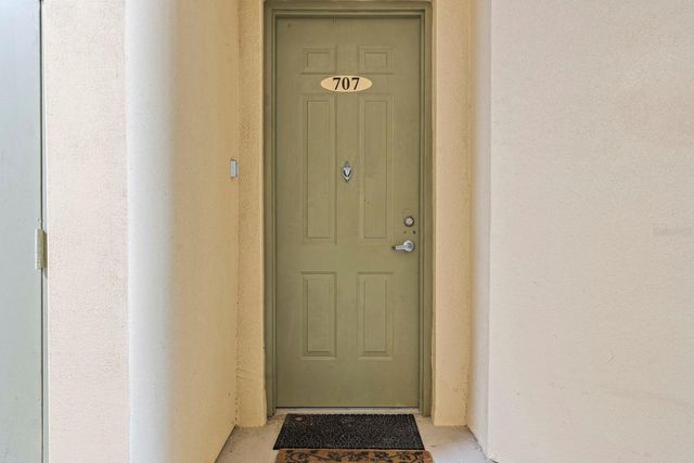 707 TERRACE RIDGE CIRCLE 707, Davenport, FL 33896