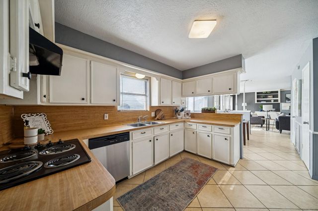 10419 Autumn Harvest Drive, Houston, TX 77064