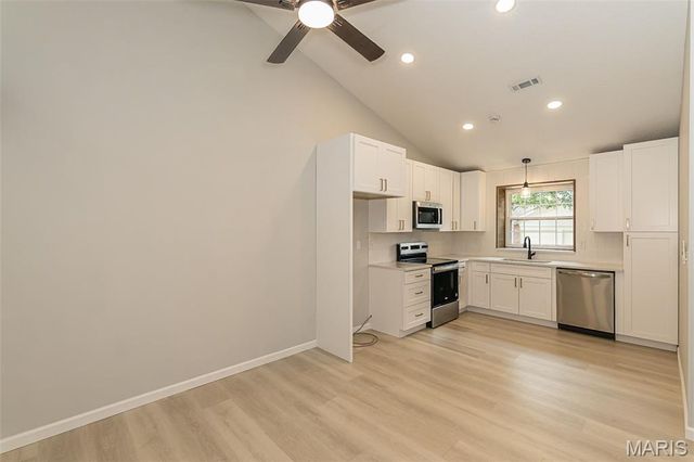 12911 Autumn View Drive, St Louis, MO 63146