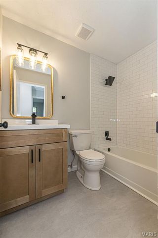 12911 Autumn View Drive, St Louis, MO 63146
