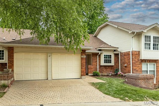 12911 Autumn View Drive, St Louis, MO 63146