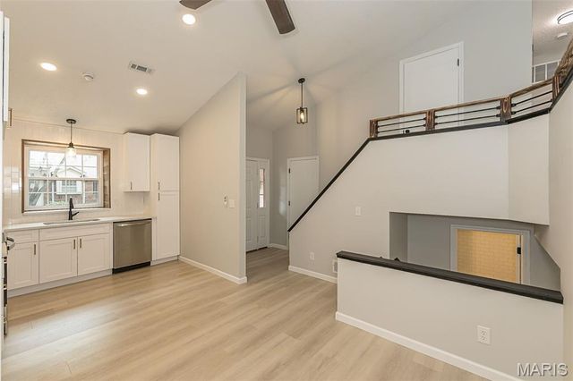 12911 Autumn View Drive, St Louis, MO 63146
